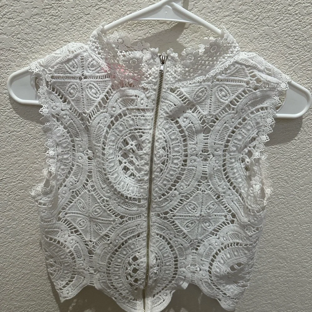 White Lace Sleeveless Top
